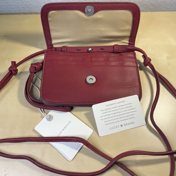 Lucky Brand Jiah leather crossbody - Picture 7 of 10